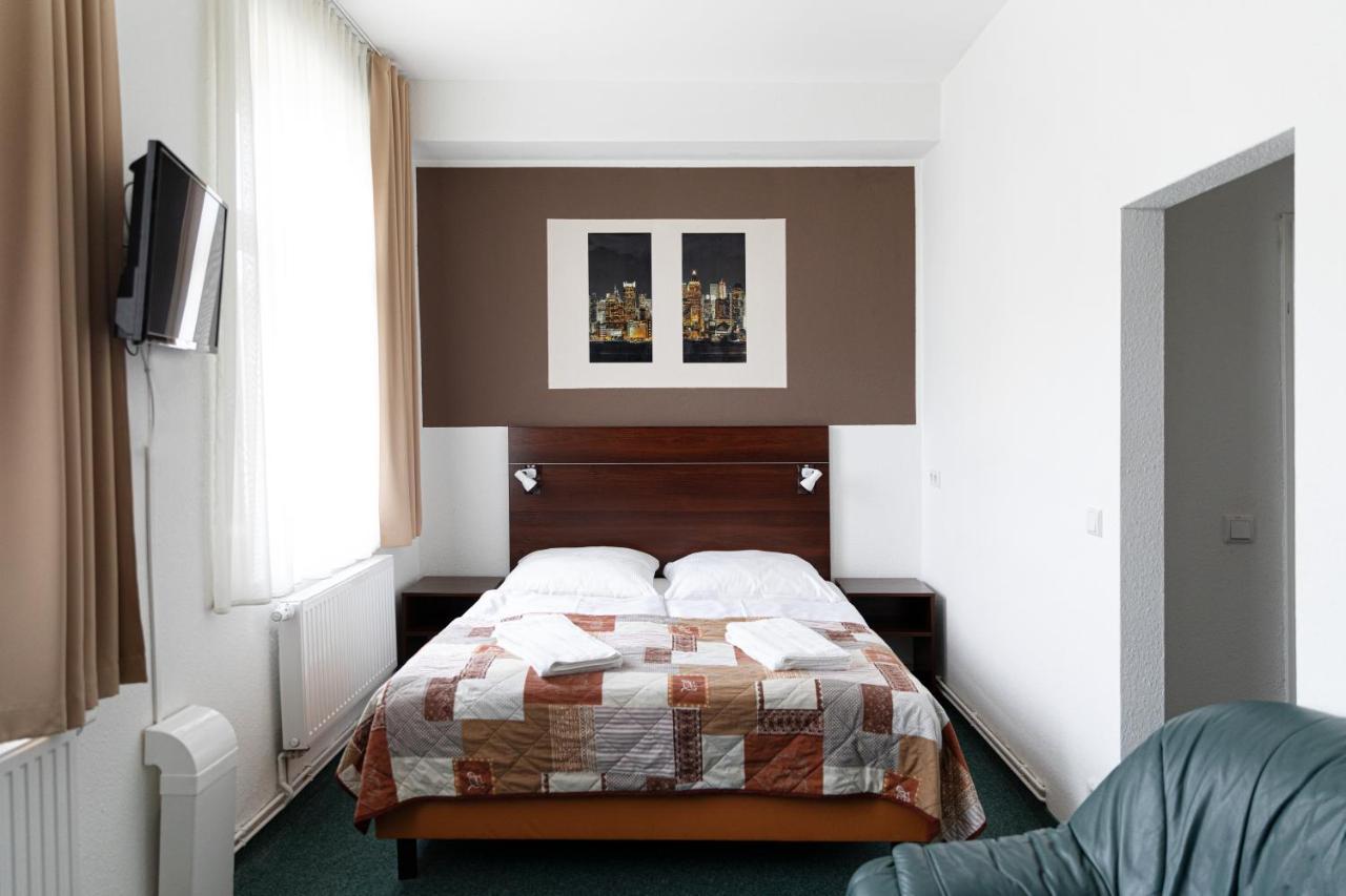 Hotel Polonia - Frankfurt/Oder Frankfurt  Buitenkant foto